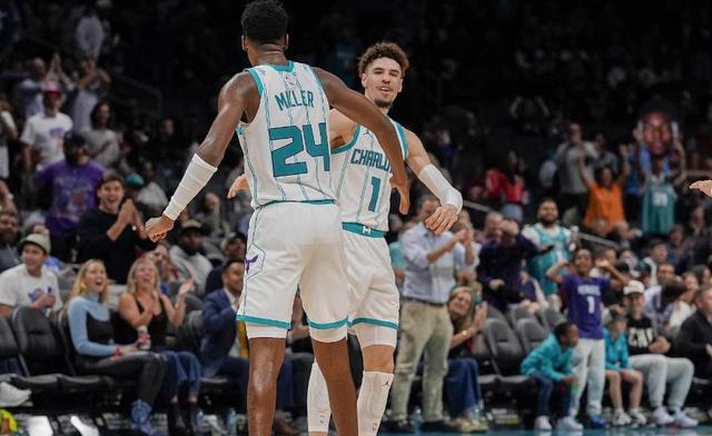 黄蜂爆发新星，狂砍50分刷新纪录，球队未来可期球队迎来希望！的简单介绍