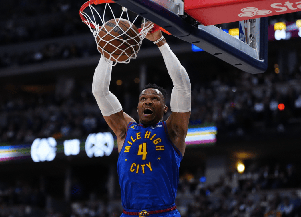 威少三巨头联手，爆发新星得分突破，险胜冲击季后赛！